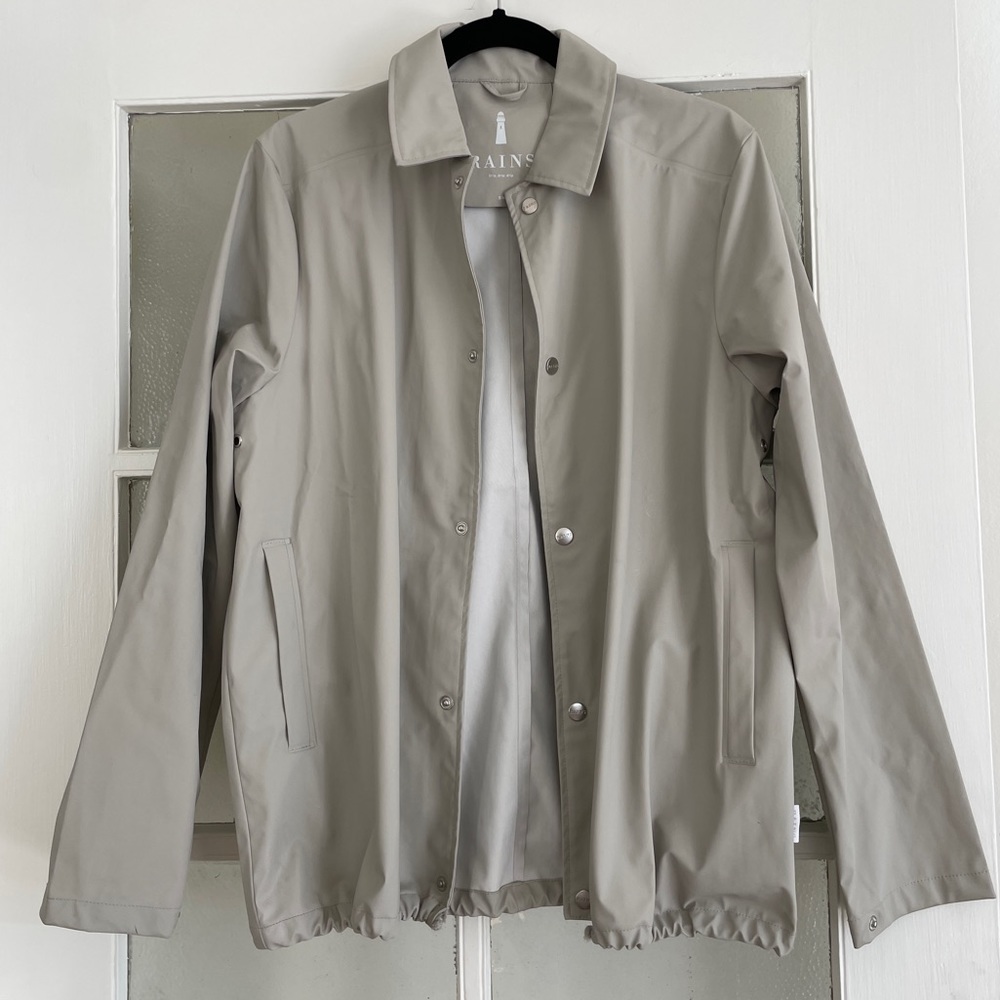RAINS Men’s Light Taupe / Grey Rain Jacket - Size Small